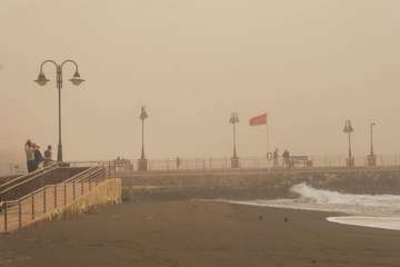 Telde advierte del peligro del baño en las playas del municipio (Foto Antonio Rico)